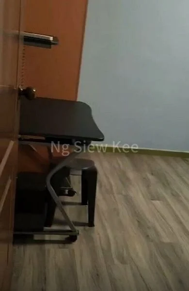 Room (HDB) for Rent in  515 Jurong West Street 52 - Image 3
