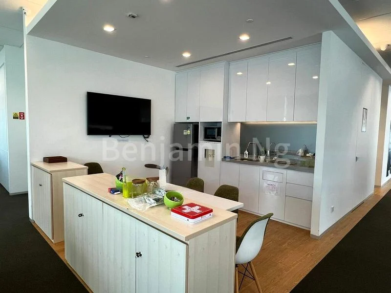Office for Rent: South Beach - Image 3