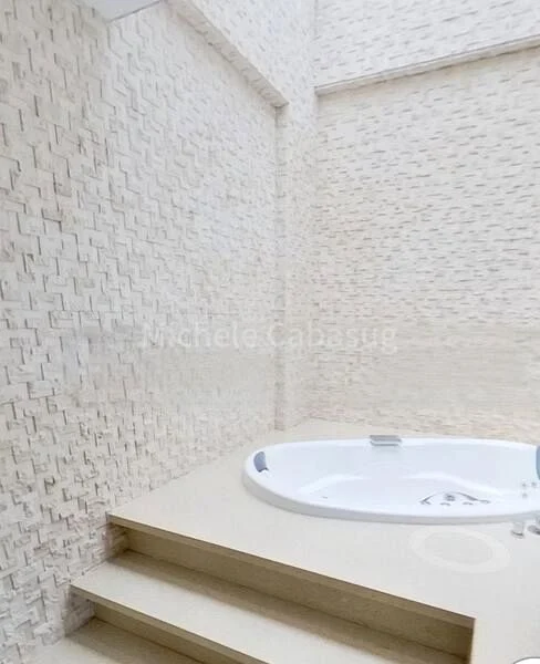 5 Bed Bungalow (Landed) for Sale in  The Green Collection - Image 13