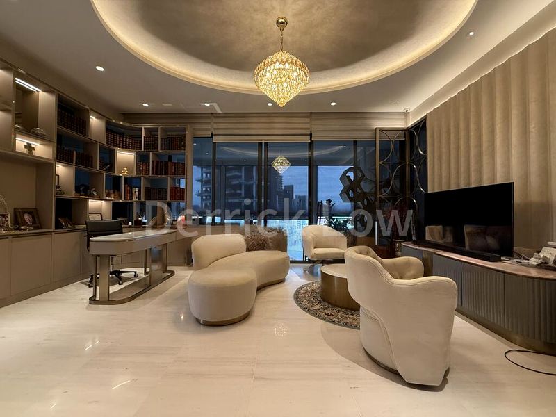 4 Bed Condo for Rent in  Skyline 360 @ Saint Thomas Walk - Image 1