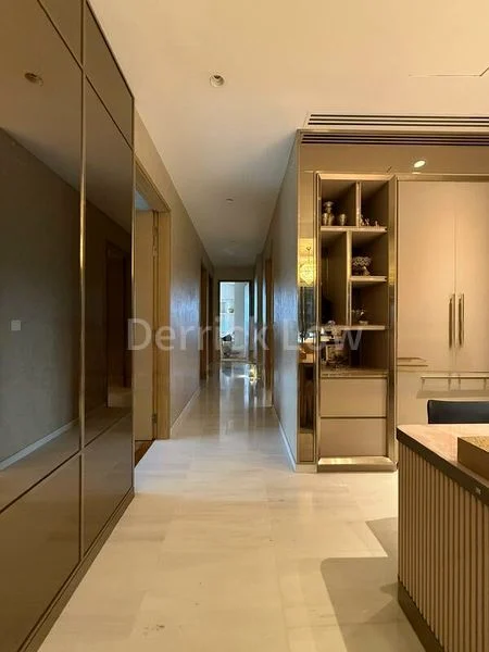 4 Bed Condo for Rent in  Skyline 360 @ Saint Thomas Walk - Image 2