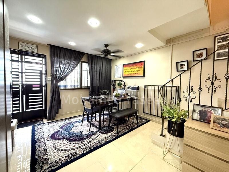 Maisonette HDB for Sale in  860 Tampines Avenue 5 - Image 15