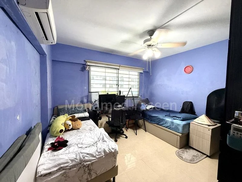 Maisonette HDB for Sale in  860 Tampines Avenue 5 - Image 3