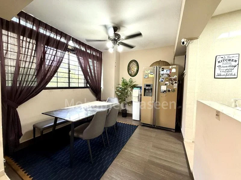 Maisonette HDB for Sale in  860 Tampines Avenue 5 - Image 14