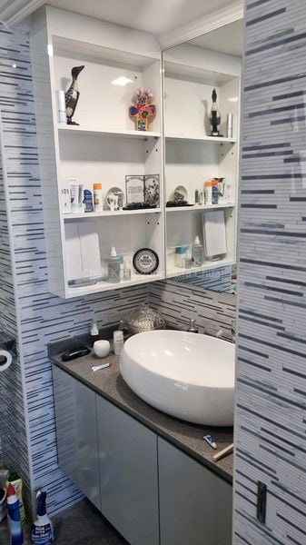 2 Bed Condo for Sale in  Azalea Park Condominium - Image 7