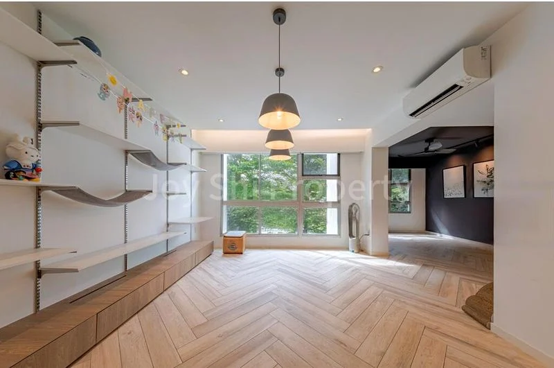 4 Room (4I) HDB for Sale in  53 Commonwealth Drive - Image 1