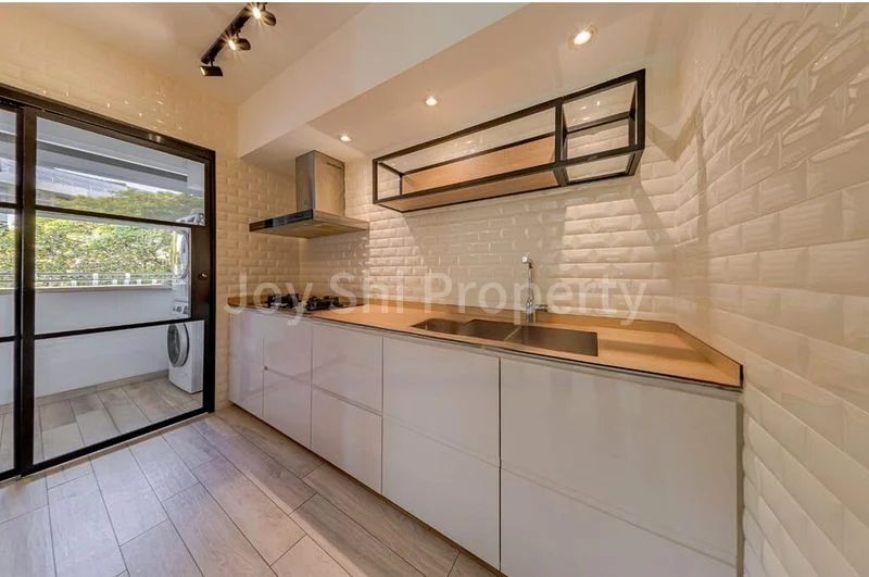 4 Room (4I) HDB for Sale in  53 Commonwealth Drive - Image 4