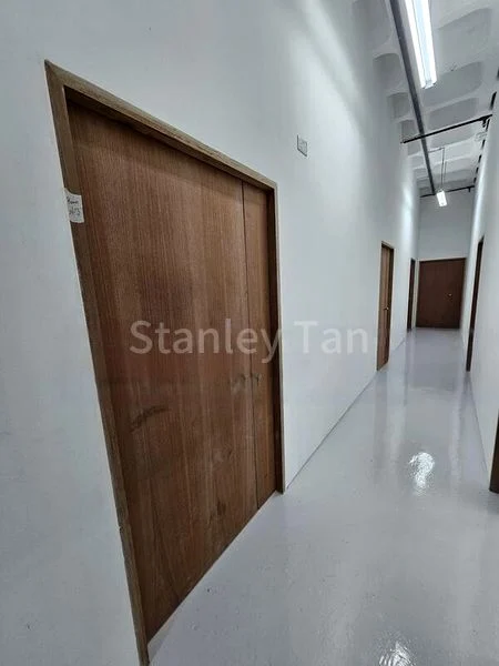 Light Industrial (B1) for Rent: Hillview Warehouse - Image 7