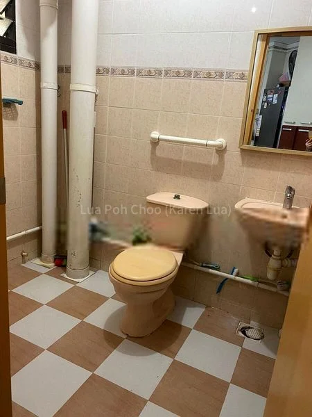 Common Room (HDB) for Rent in  258C Compassvale Road - Image 2