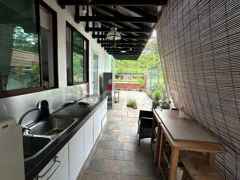 5 Bed Semi-Detached House (Landed) for Sale in  Springleaf Garden Estate - Image 4