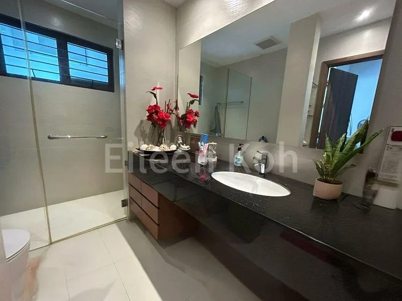 5 Bed Semi-Detached House (Landed) for Sale in  Springleaf Garden Estate - Image 5