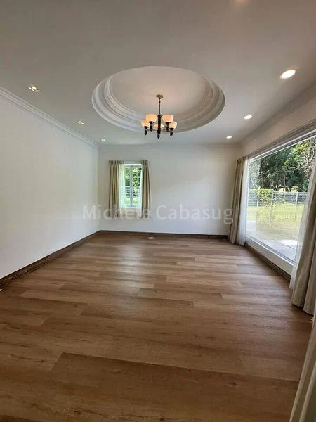 5 Bed Bungalow (Landed) for Sale in  Lewis Road - Image 9