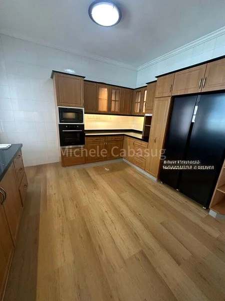 5 Bed Bungalow (Landed) for Sale in  Lewis Road - Image 13