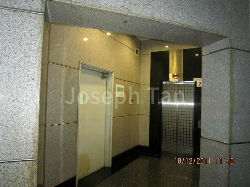 3 Bed Apartment (Condo) for Sale in 32 Penhas Road - Image 2
