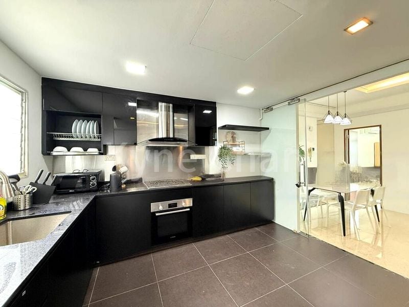 Room (Condo) for Rent in The Atria At Meyer - Image 7