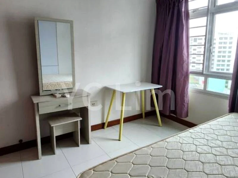 Common Room (HDB) for Rent in  442 Yishun Avenue 11 - Image 1