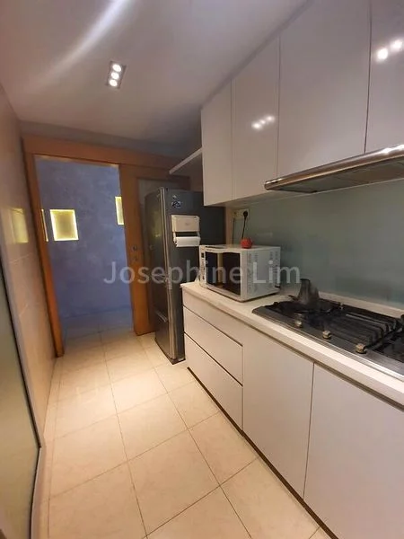 3 Bed Condo for Rent in The Lakeshore - Image 2