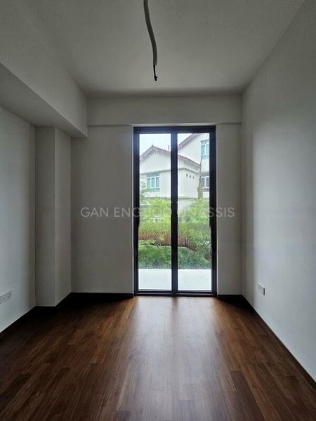 1 Bed Condo for Sale in  Holland Grove Road - Image 16