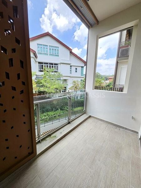 1 Bed Condo for Sale in  Holland Grove Road - Image 3