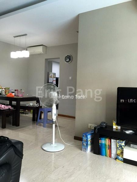 3 Bed Condo for Sale in Central Grove - Image 2