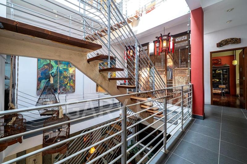 7 Bed Semi-Detached House (Landed) for Sale in  East View Garden - Image 7