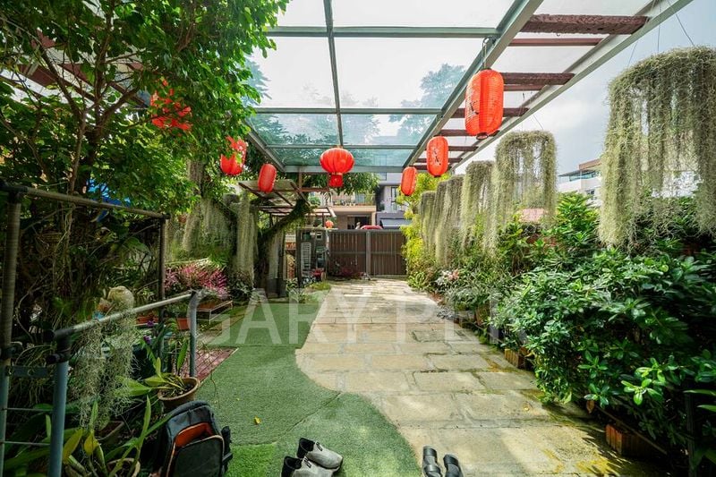 7 Bed Semi-Detached House (Landed) for Sale in  East View Garden - Image 2