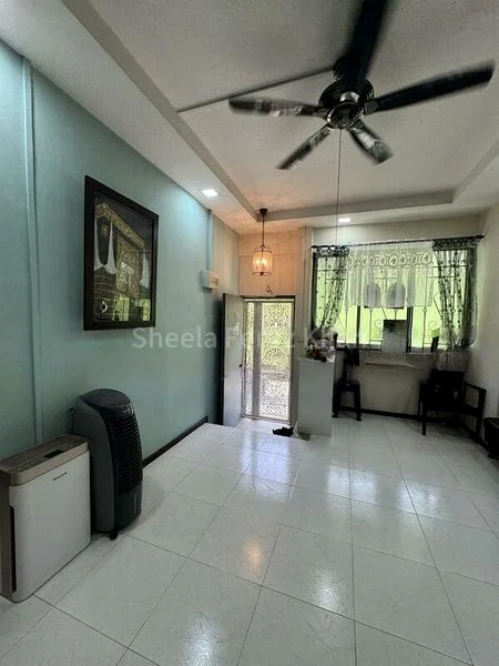 4 Room (4A) HDB for Sale in  347 Tampines Street 33 - Image 1