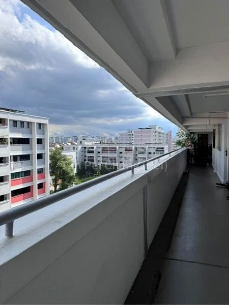 4 Room (4S) HDB for Sale in  630 Hougang Avenue 8 - Image 4