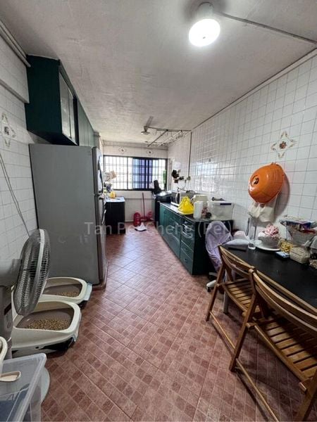 4 Room (4S) HDB for Sale in  630 Hougang Avenue 8 - Image 3