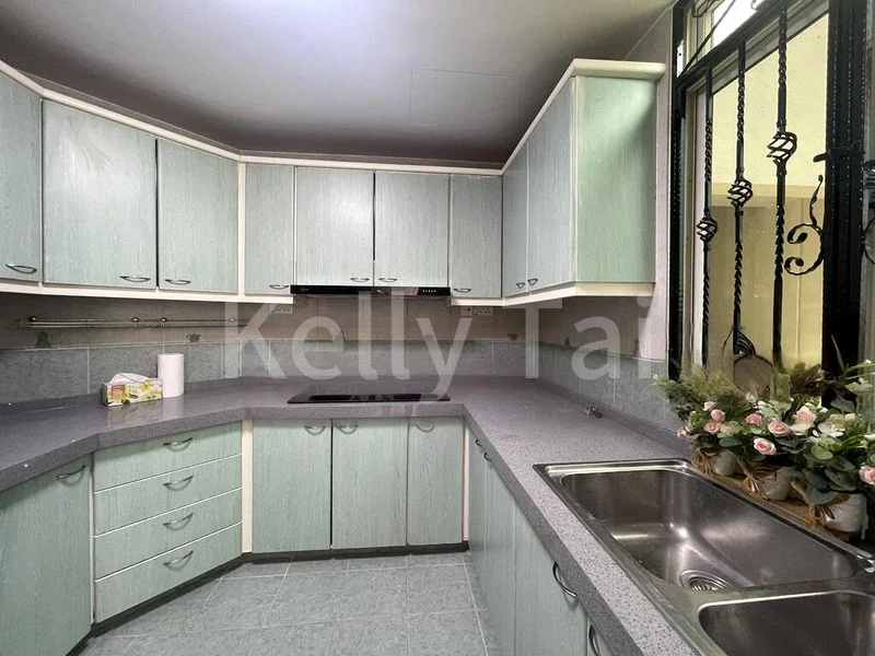 3 Bed Condo for Rent in Estella Gardens - Image 5