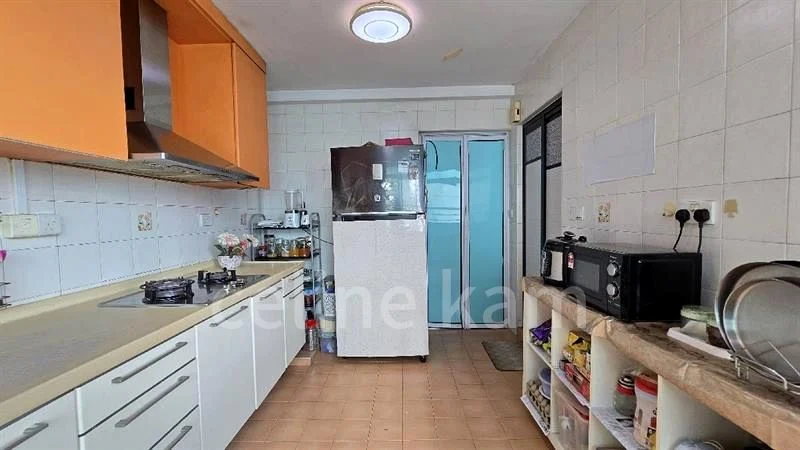Executive HDB for Sale in 192 Punggol Central - Image 7