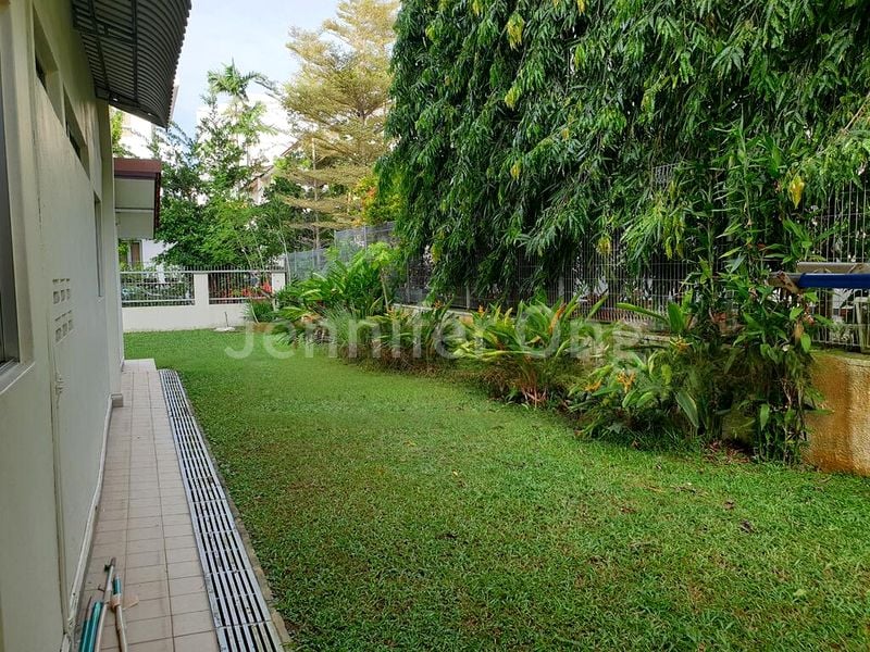 5 Bed Semi-Detached House (Landed) for Sale in Golden Rise Estate - Image 9