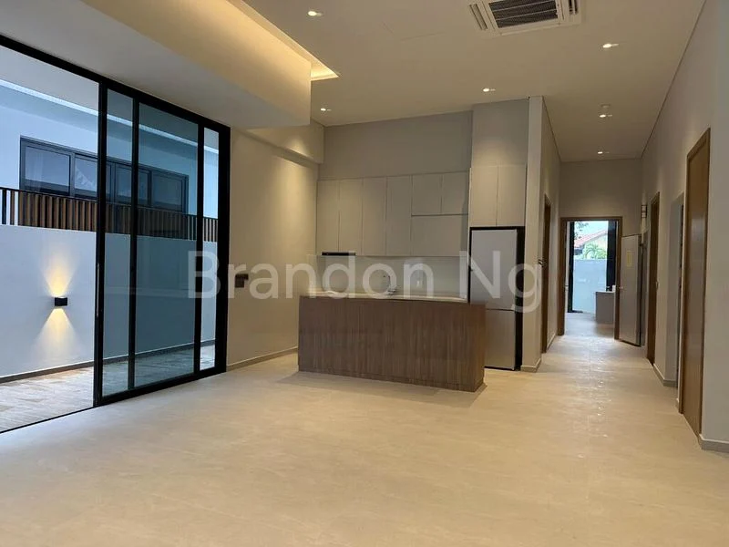 5 Bed Semi-Detached House (Landed) for Sale in East Coast Hill - Image 8