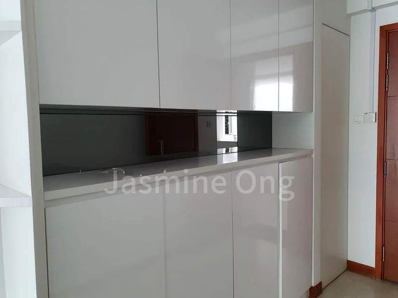 1 Bed Condo for Rent in Cote D'azur - Image 5