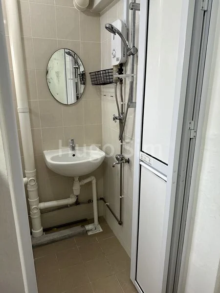 2 Room HDB for Rent in 230 Ang Mo Kio Avenue 3 - Image 9