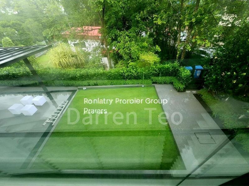 8 Bed Bungalow (Landed) for Rent in Oei Tiong Ham Park - Image 1