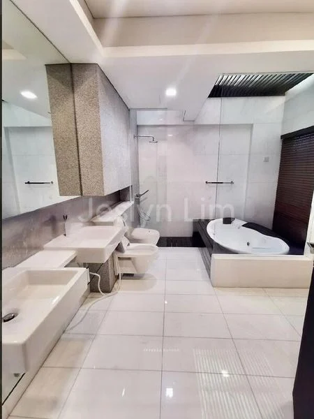 5 Bed Bungalow (Landed) for Rent in Tan Kim Cheng Road - Image 1