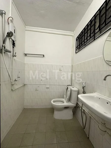 Common Room (Landed) for Rent in  Serangoon Garden Estate - Image 1