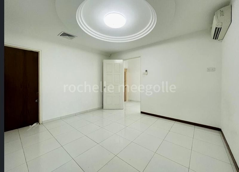 3 Bed Apartment (Condo) for Rent in  336 River Valley - Image 4