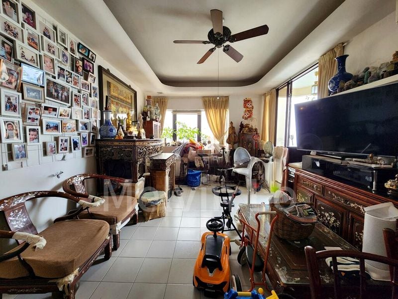 3 Bed Condo for Sale in  Bayshore Park - Image 1