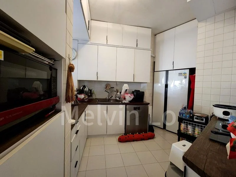 3 Bed Condo for Sale in  Bayshore Park - Image 3