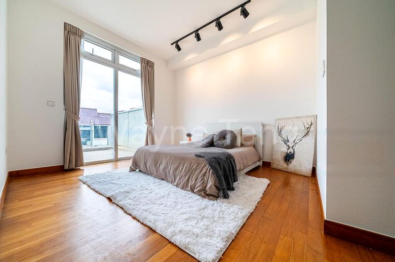 9 Bed Corner Terrace (Landed) for Sale in  Bedok Ria - Image 7