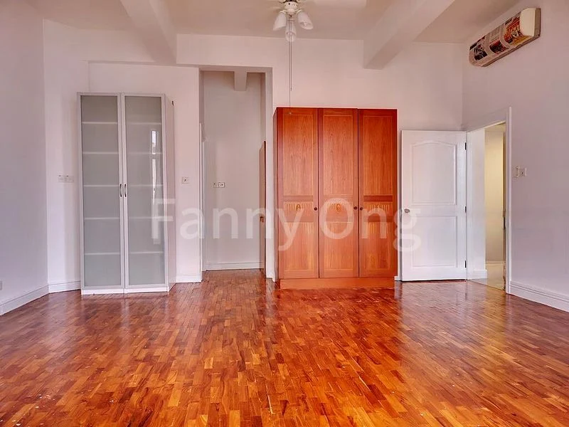 4 Bed Condo for Rent in  Leonie Condotel - Image 2