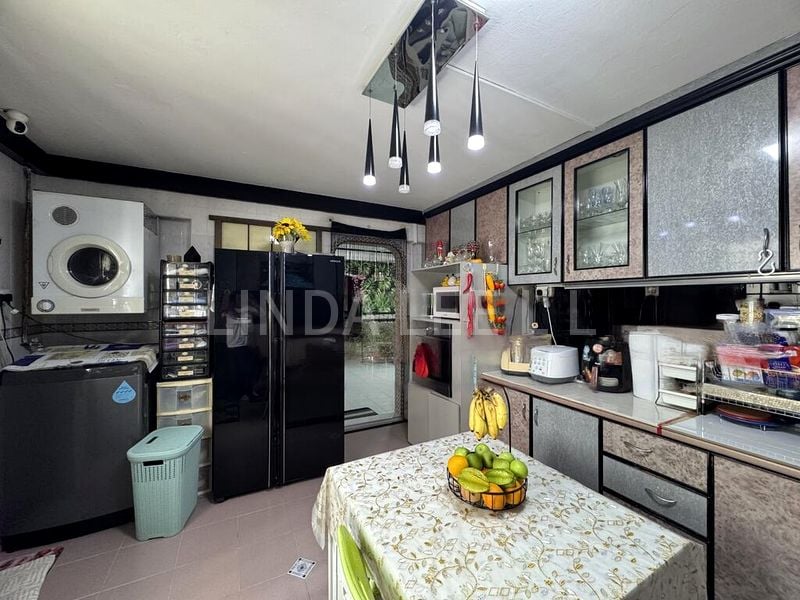 5 Room (5I) HDB for Sale in  625 Yishun Street 61 - Image 8