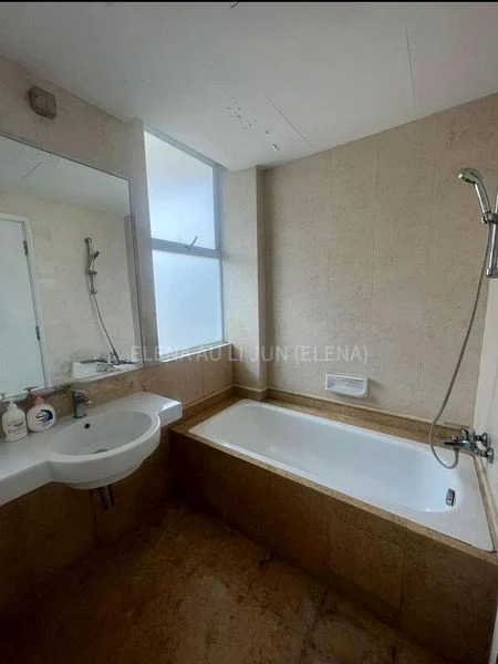 Master Room (Landed) for Rent in Cherry Gardens - Image 5