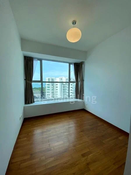 3 Bed Condo for Rent in  The Esta - Image 4