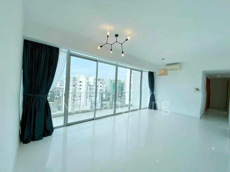 3 Bed Condo for Rent in  The Esta - Image 1