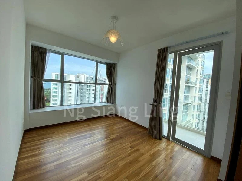 3 Bed Condo for Rent in  The Esta - Image 7