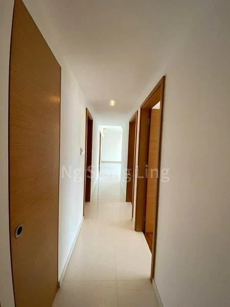 3 Bed Condo for Rent in  The Esta - Image 6