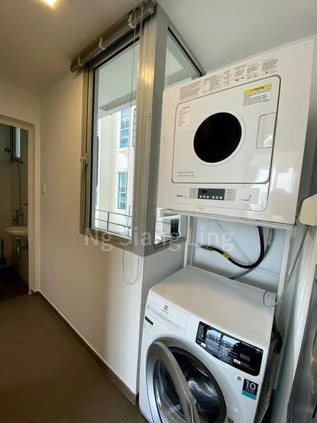 3 Bed Condo for Rent in  The Esta - Image 10